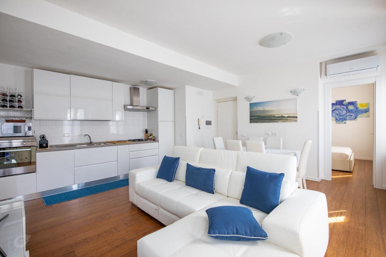 Elena House White Apartment Viareggio Exterior foto
